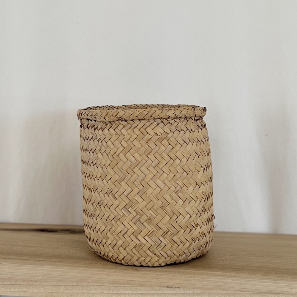 SOLD Vintage Oaxacan Woven Palm Storage Basket - Picture 1 of 7